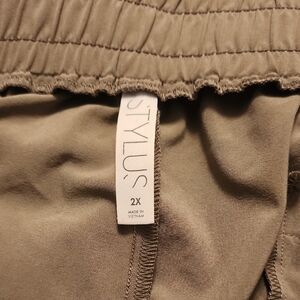 STYLUS Taupe Relaxed Pants